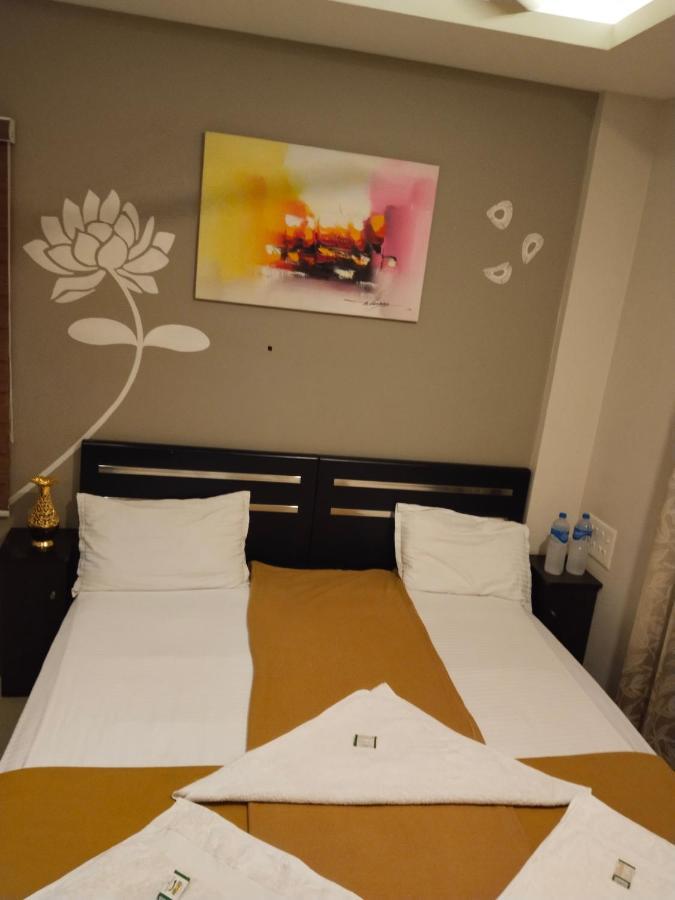 Готель Metro Residency Kochi Екстер'єр фото