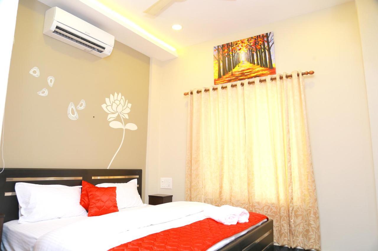 Готель Metro Residency Kochi Екстер'єр фото
