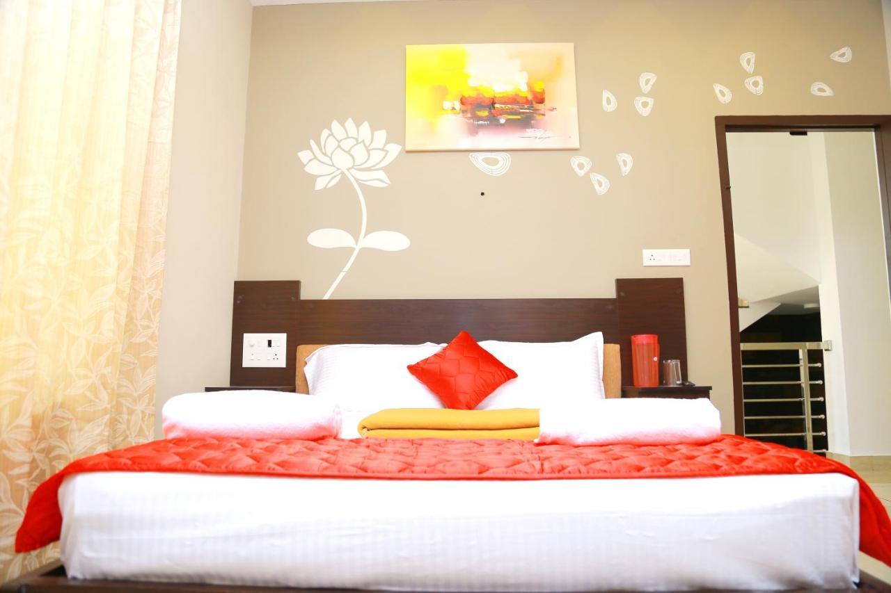 Готель Metro Residency Kochi Екстер'єр фото