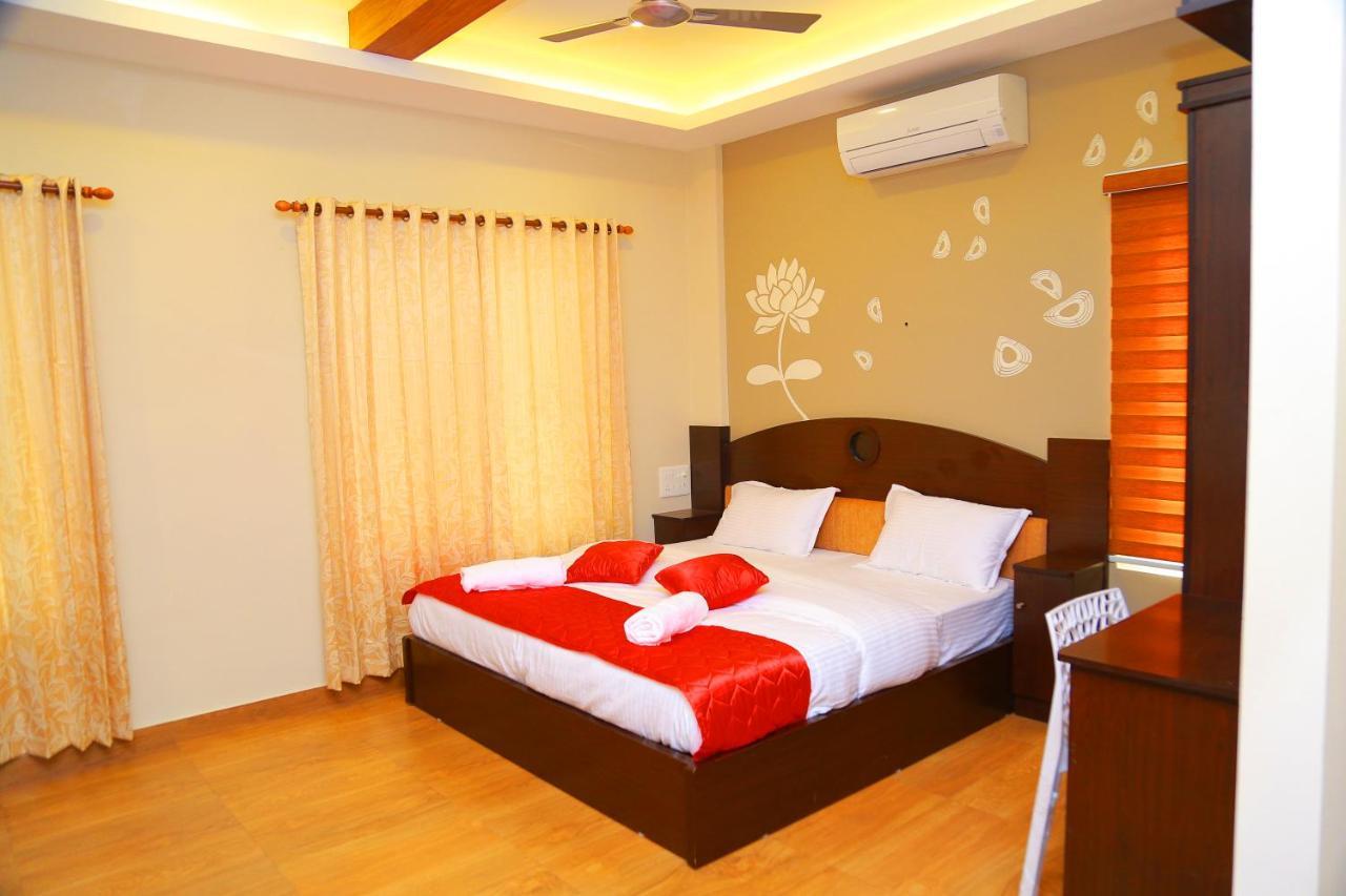 Готель Metro Residency Kochi Екстер'єр фото