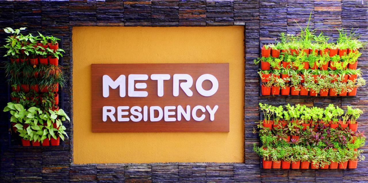 Готель Metro Residency Kochi Екстер'єр фото
